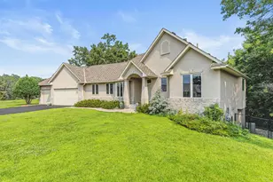 7036 Crowne Oak Rd, Eden Prairie, MN 55344 - Photo 39