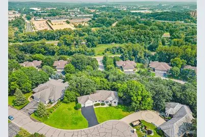 7036 Crowne Oak Road, Eden Prairie, MN 55344 - Photo 43