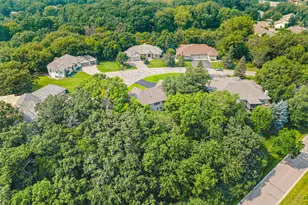 7036 Crowne Oak Rd, Eden Prairie, MN 55344 - Photo 47