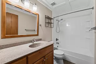 3276 Greenbrier St, Vadnais Heights, MN 55127 - Photo 19
