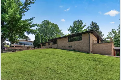 1472 Bridgeview Avenue, Eagan, MN 55121 - Photo 7