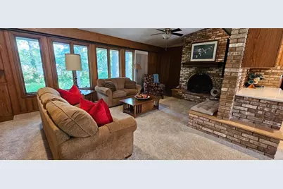911 Oakmont Drive, Thief River Falls, MN 56701 - Photo 7