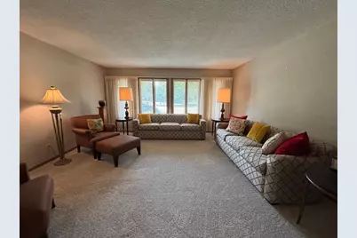 911 Oakmont Drive, Thief River Falls, MN 56701 - Photo 5