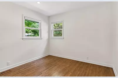 600 Desnoyer Avenue, Saint Paul, MN 55104 - Photo 21