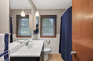 2557 Sherwood Rd, Mounds View, MN 55112 - Photo 15