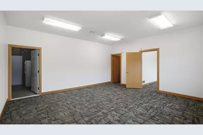 290 1st Avenue NE, Wells, MN 56097 - Photo 19