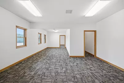 290 1st Avenue NE, Wells, MN 56097 - Photo 17
