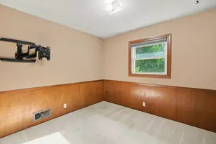 1333 Valders Ave N, Golden Valley, MN 55427 - Photo 21