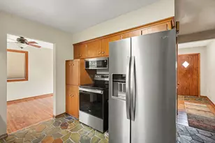 1333 Valders Ave N, Golden Valley, MN 55427 - Photo 17