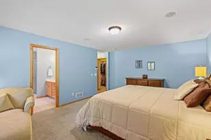 13705 Country Pl, Burnsville, MN 55337 - Photo 21