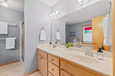 13705 Country Place, Burnsville, MN 55337 - Photo 21