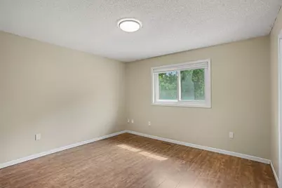 939 Savannah Road, Eagan, MN 55123 - Photo 13