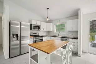 939 Savannah Rd, Eagan, MN 55123 - Photo 11