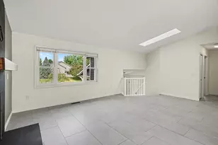 939 Savannah Rd, Eagan, MN 55123 - Photo 3
