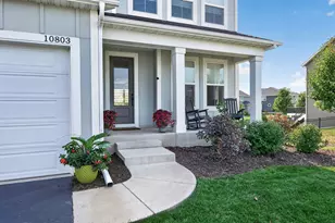 10803 40th St N, Lake Elmo, MN 55042 - Photo 5