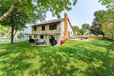 17767 S Shore Lane W, Eden Prairie, MN 55346 - Photo 37