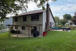 17767 South Shore Ln W, Eden Prairie, MN 55346 - Photo 41