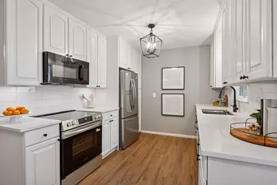 11201 Ewing Avenue S, Bloomington, MN 55431 - Photo 9