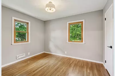 11201 Ewing Avenue S, Bloomington, MN 55431 - Photo 15