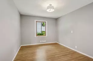 11201 Ewing Ave S, Bloomington, MN 55431 - Photo 17