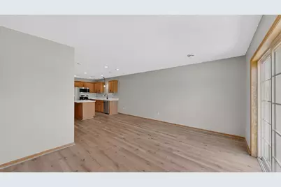 626 Pointe Court SW, Rochester, MN 55902 - Photo 9