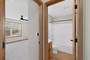 626 Pointe Ct SW, Rochester, MN 55902 - Photo 17