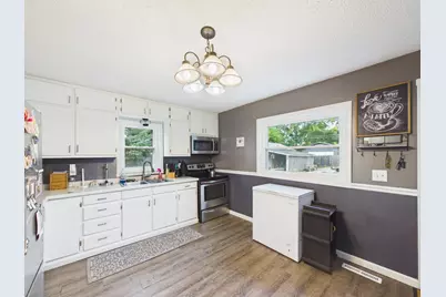 509 9th Street SW, Little Falls, MN 56345 - Photo 5