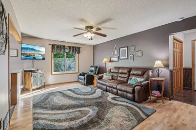 17452 Hiawatha Beach Drive NE, Ham Lake, MN 55304 - Photo 7