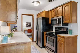 9235 Queen Ave S, Bloomington, MN 55431 - Photo 9