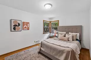 9235 Queen Ave S, Bloomington, MN 55431 - Photo 17