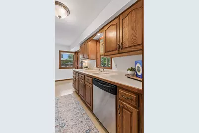 9235 Queen Avenue S, Bloomington, MN 55431 - Photo 11