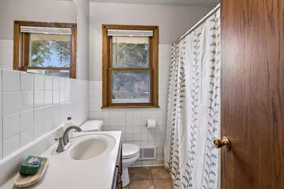 9235 Queen Avenue S, Bloomington, MN 55431 - Photo 19