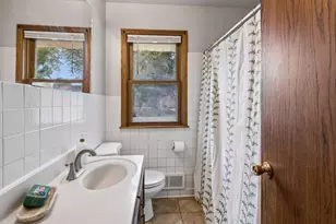 9235 Queen Ave S, Bloomington, MN 55431 - Photo 19