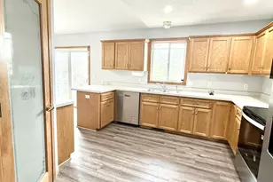 211 7th St S, Winsted, MN 55395 - Photo 11