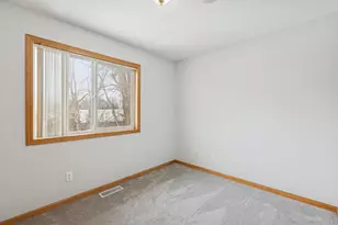 211 7th St S, Winsted, MN 55395 - Photo 17
