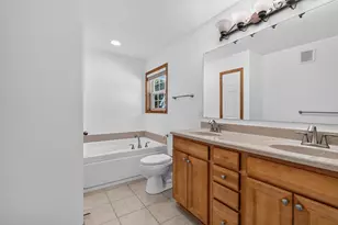10008 Iris Ln, Eden Prairie, MN 55347 - Photo 27