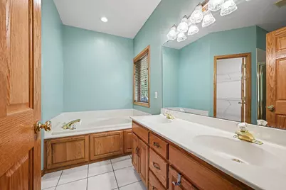 12999 Garvin Brook Lane, Apple Valley, MN 55124 - Photo 7