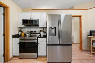 6313 Brook Ln, Savage, MN 55378 - Photo 15