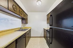 2809 E Minnehaha Pkwy, Minneapolis, MN 55417 - Photo 5