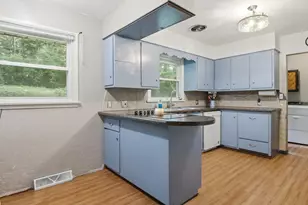 2322 16th St, Eau Claire, WI 54703 - Photo 15