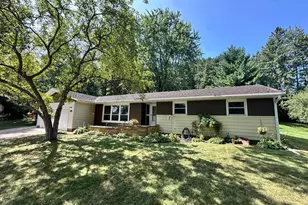 2322 16th St, Eau Claire, WI 54703 - Photo 1