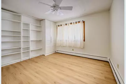 565 Transit Avenue W, Roseville, MN 55113 - Photo 13