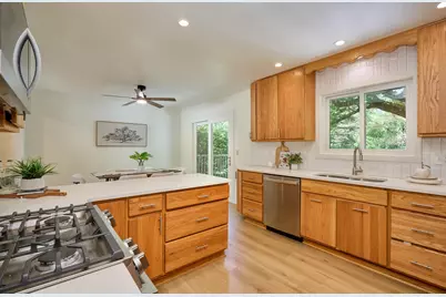 565 Transit Avenue W, Roseville, MN 55113 - Photo 11