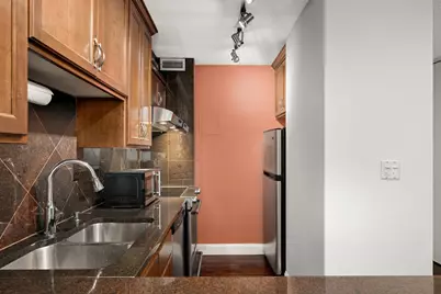 19 S 1st Street #B1904, Minneapolis, MN 55401 - Photo 17