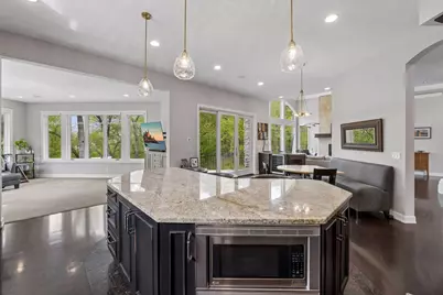 2063 Austrian Pine Lane, Minnetonka, MN 55305 - Photo 9