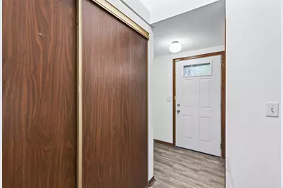 6025 79th Avenue N, Brooklyn Park, MN 55443 - Photo 5