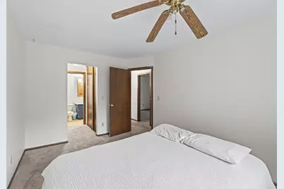 6025 79th Avenue N, Brooklyn Park, MN 55443 - Photo 13