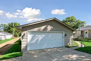 702 Madison St S, Shakopee, MN 55379 - Photo 41