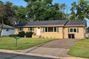 702 Madison St S, Shakopee, MN 55379 - Photo 1