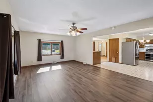 702 Madison St S, Shakopee, MN 55379 - Photo 13